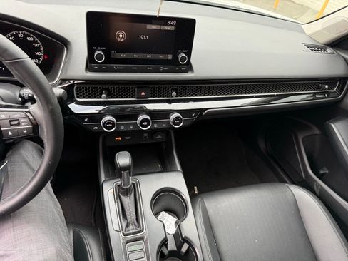 Used 2024 Honda Civic EX-L image 25