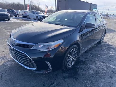 Used 2018 Toyota Avalon XLE Premium w/ All Weather Liner Package image 3