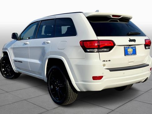 Used 2019 Jeep Grand Cherokee Altitude image 10