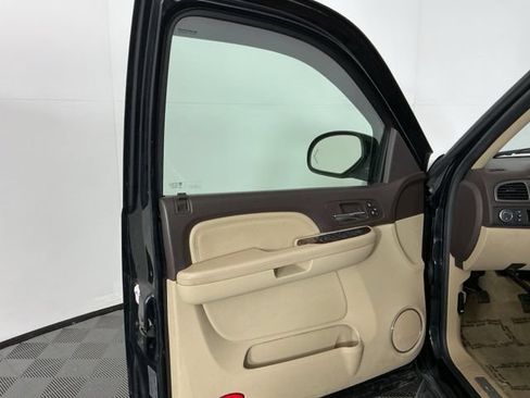 Used 2007 GMC Yukon Denali AWD/4WD image 7