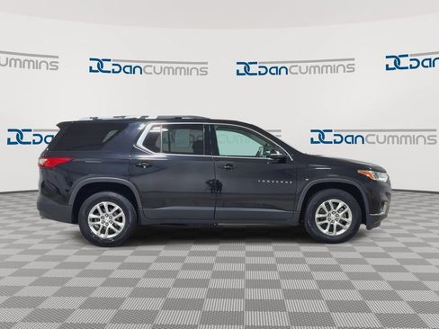 Used 2018 Chevrolet Traverse LT FWD image 9