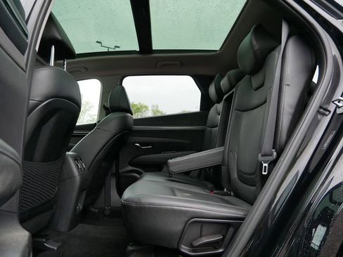 Used 2024 Hyundai Tucson Limited FWD image 11