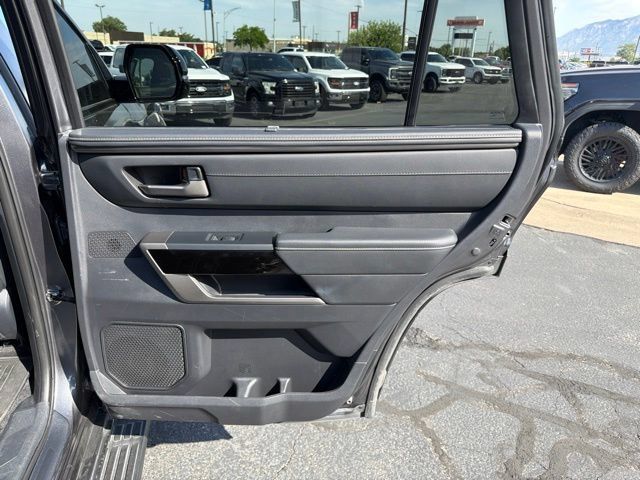 Used 2026 Toyota Sequoia Limited w/ Tow Technology Package AWD/4WD image 28