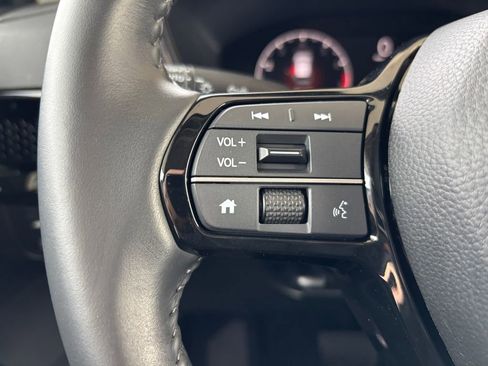 Used 2024 Honda CR-V EX-L image 11