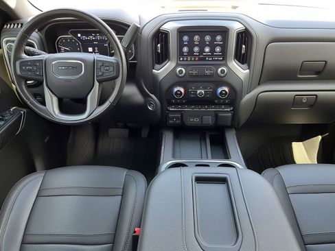 Used 2020 GMC Sierra 1500 Denali w/ Technology Package AWD/4WD image 5