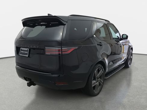 New 2026 Land Rover Discovery Dynamic SE image 5