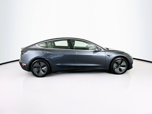 Used 2018 Tesla Model 3 Long Range image 10