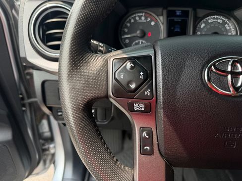 Used 2021 Toyota Tacoma TRD Sport w/ Technology Package AWD/4WD image 22