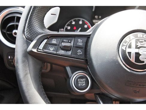 Used 2023 Alfa Romeo Stelvio Veloce AWD/4WD image 18