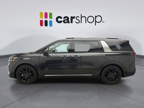 Used 2024 Kia Carnival SX Prestige FWD image 2