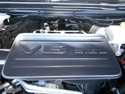 Certified 2023 RAM 1500 Big Horn AWD/4WD image 5