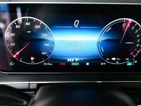 Used 2024 Mercedes-Benz GLE 450e 4MATIC image 17