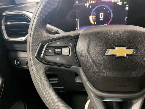 Used 2025 Chevrolet TrailBlazer LT AWD/4WD image 22