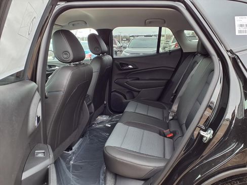 New 2026 Chevrolet Trax LT w/ Driver Confidence Package image 9