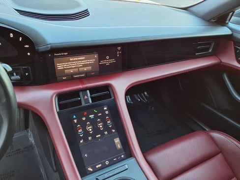 Used 2020 Porsche Taycan 4S image 5