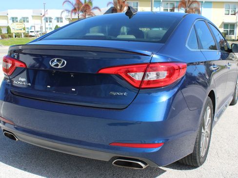 Used 2016 Hyundai Sonata Sport w/ Option Group 1V image 11