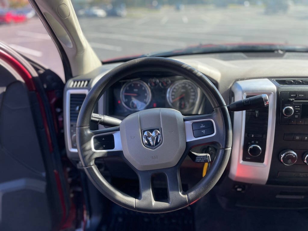 Used 2011 RAM 1500 Classic SLT AWD/4WD image 10
