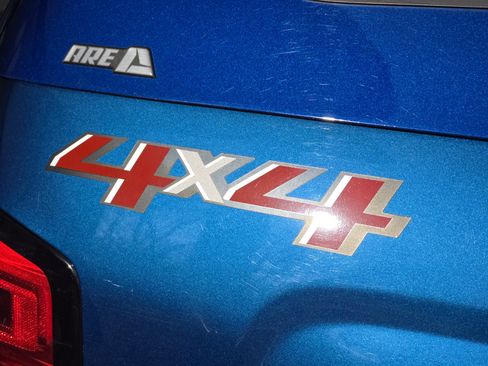 Used 2018 Chevrolet Silverado 1500 LT w/ All Star Edition image 14