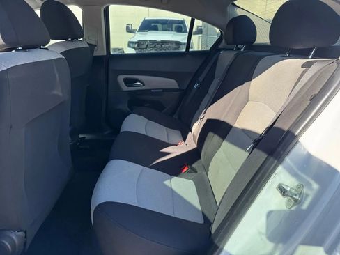 Used 2016 Chevrolet Cruze LS image 12