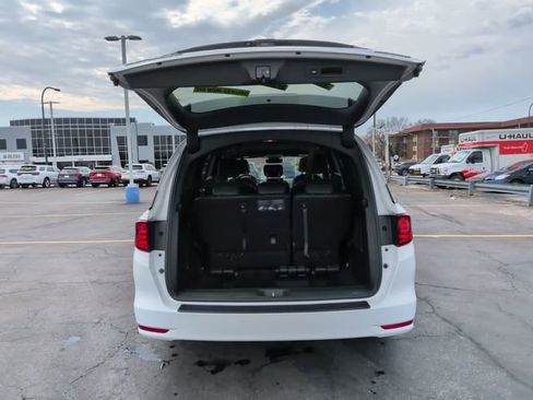 Used 2023 Honda Odyssey Sport image 16