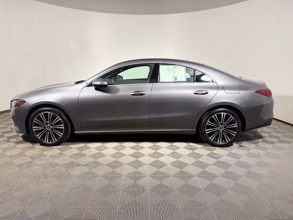 Used 2023 Mercedes-Benz CLA 250 4MATIC image 3