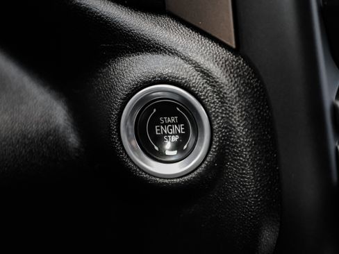 Certified 2022 Chevrolet Silverado 2500 High Country image 40