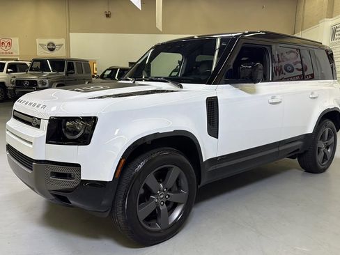 Used 2021 Land Rover Defender 110 X-Dynamic HSE AWD/4WD image 8