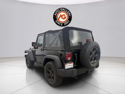 Used 2016 Jeep Wrangler Sport AWD/4WD image 6