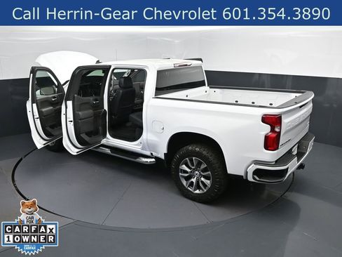 Used 2022 Chevrolet Silverado 1500 RST w/ Safety Package image 2