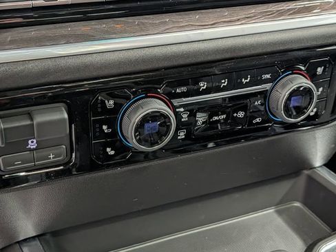 New 2026 Chevrolet Silverado 1500 LTZ w/ LTZ Premium Package image 24