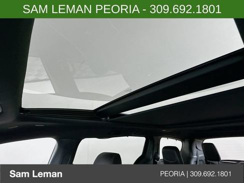 New 2027 Chrysler Pacifica Limited w/ Family Tech Group FWD image 22