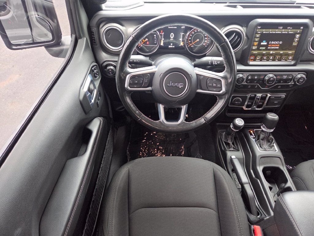 Used 2022 Jeep Gladiator Overland w/ LED Lighting Group AWD/4WD image 32