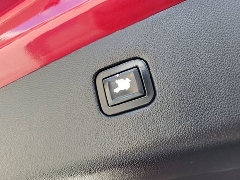 Used 2019 Chevrolet Blazer RS image 12