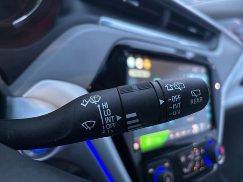 Used 2020 Chevrolet Bolt Premier w/ Infotainment Package image 22