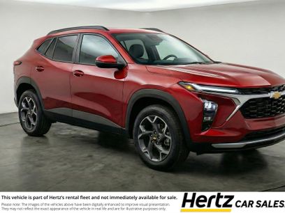 Used 2025 Chevrolet Trax LT w/ LT Convenience Package