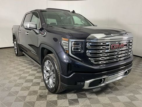 Used 2025 GMC Sierra 1500 Denali w/ Denali Reserve Package image 3