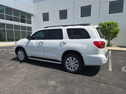 Used 2012 Toyota Sequoia Platinum AWD/4WD image 6