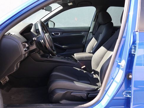 Used 2023 Honda Civic Sport image 8