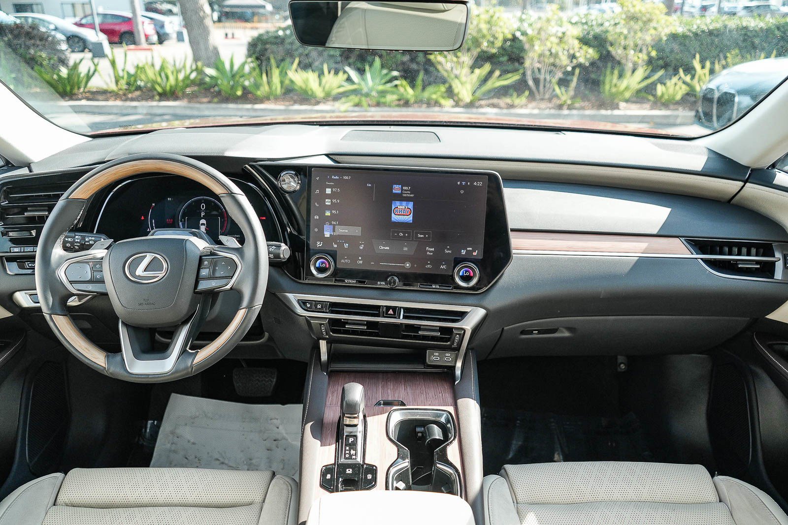 Used 2024 Lexus RX 350 FWD w/ Convenience Package image 10