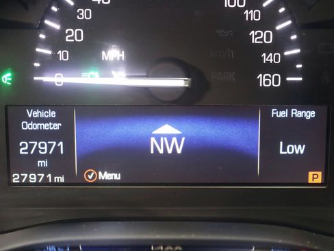 Used 2018 Cadillac XT5 Luxury image 16