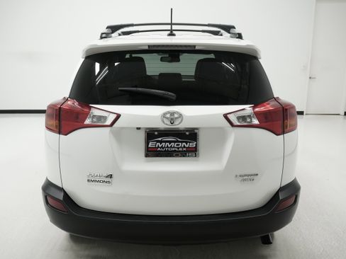 Used 2014 Toyota RAV4 Limited w/ Technology Package AWD/4WD image 5