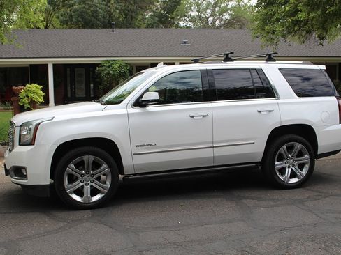 Used 2017 GMC Yukon Denali w/ Open Road Package image 41