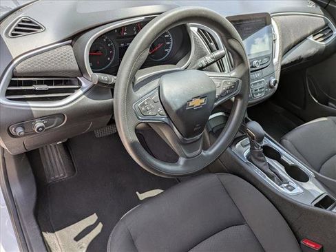 Used 2023 Chevrolet Malibu LT image 9