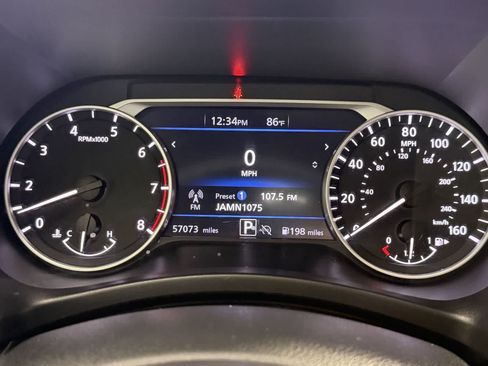 Used 2024 Nissan Sentra SV FWD image 19