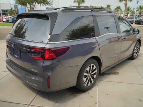 New 2026 Honda Odyssey EX-L image 5