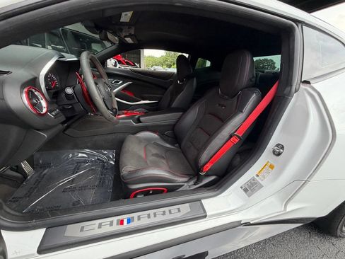 Used 2019 Chevrolet Camaro ZL1 RWD image 29