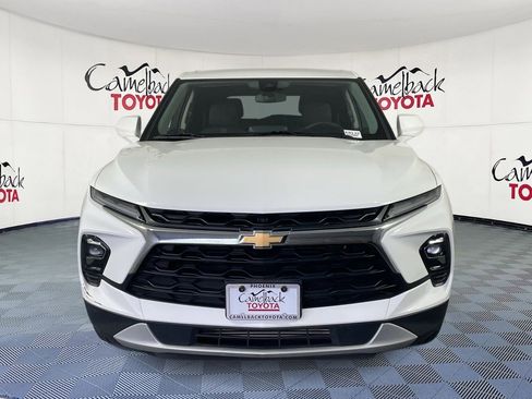 Used 2024 Chevrolet Blazer LT image 2