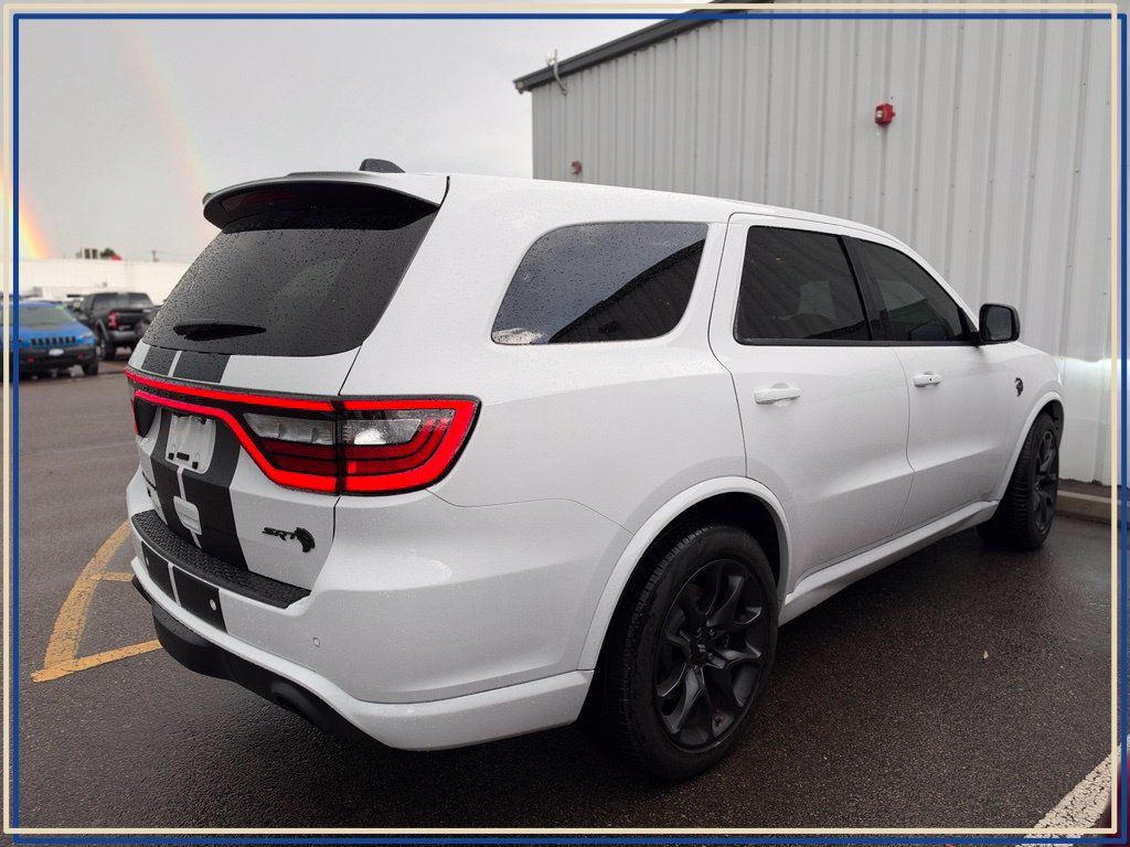 Used 2026 Dodge Durango SRT Hellcat w/ Premium Group AWD/4WD image 3