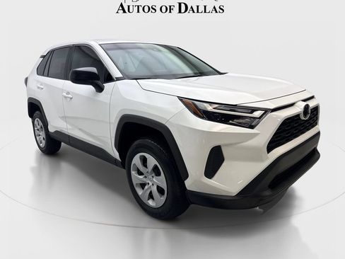 Used 2025 Toyota RAV4 LE FWD image 4