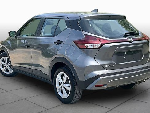 Used 2021 Nissan Kicks S FWD image 12